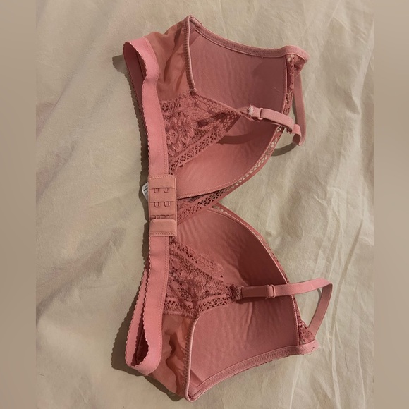 🩷Pink Knix lace deep V bra M💕 - Picture 3 of 8